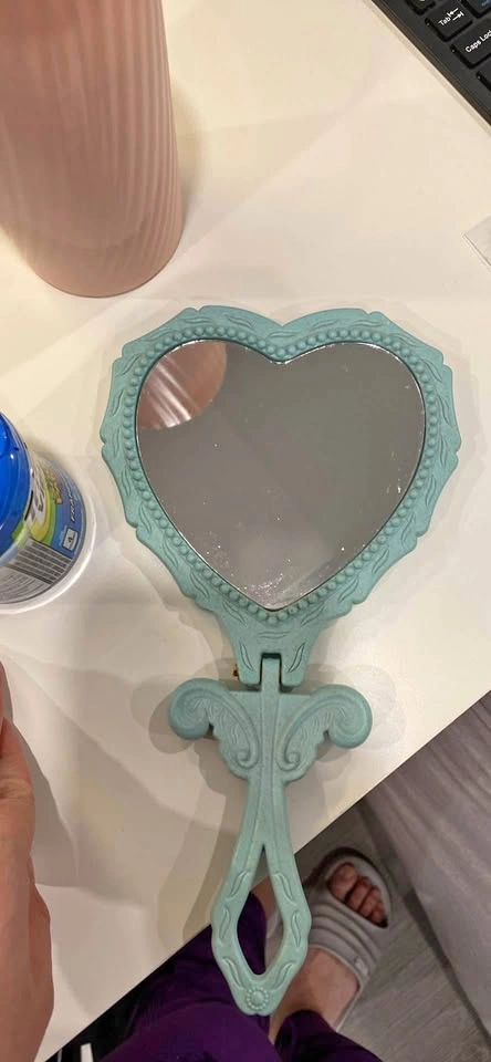 Handheld/desktop mirror