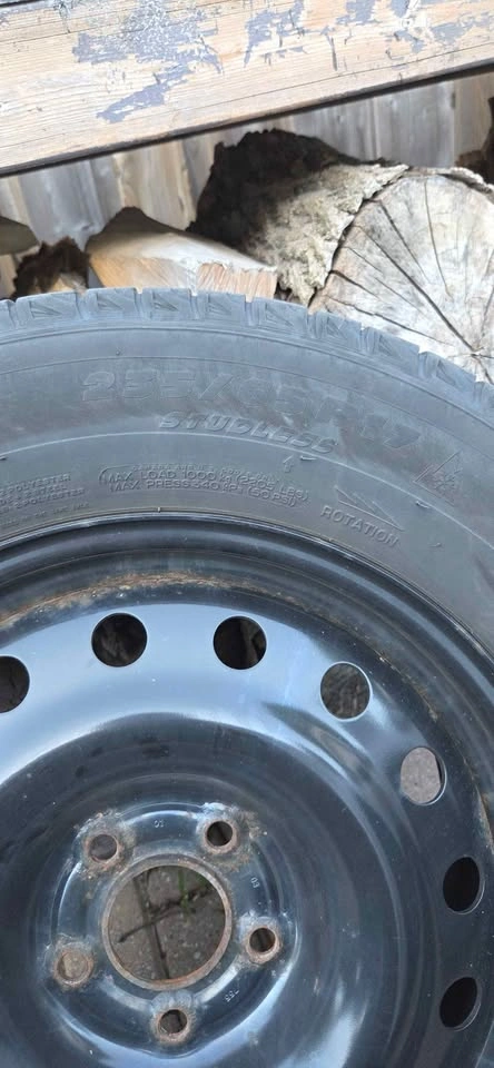 235/65R17 Steel Rim set of 4 on Kia Sedona before - photo 2