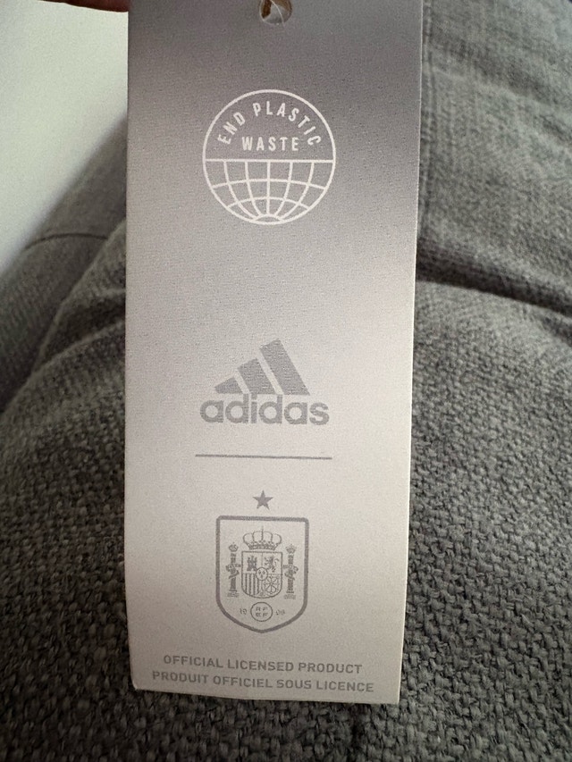 Adidas Spain 2022 World Cup Reversible Anthem Jacket - Size XL - photo 4