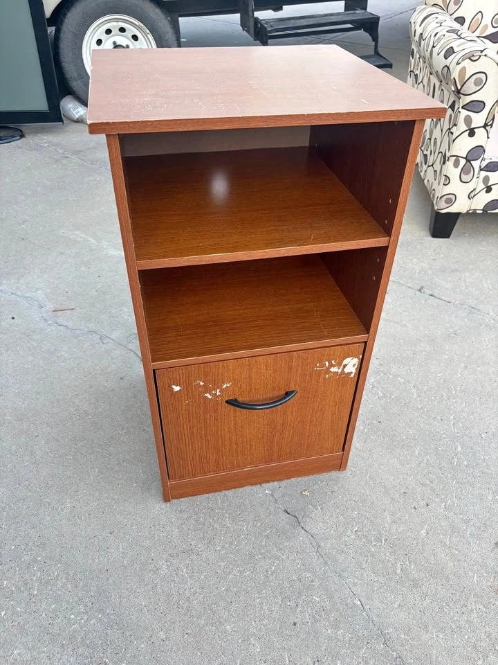 Night Stand / Side Table