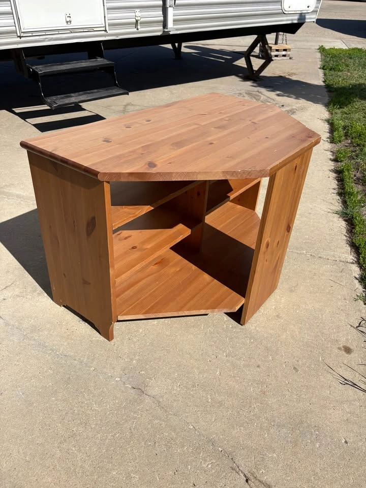 Wooden TV Stand - photo 4