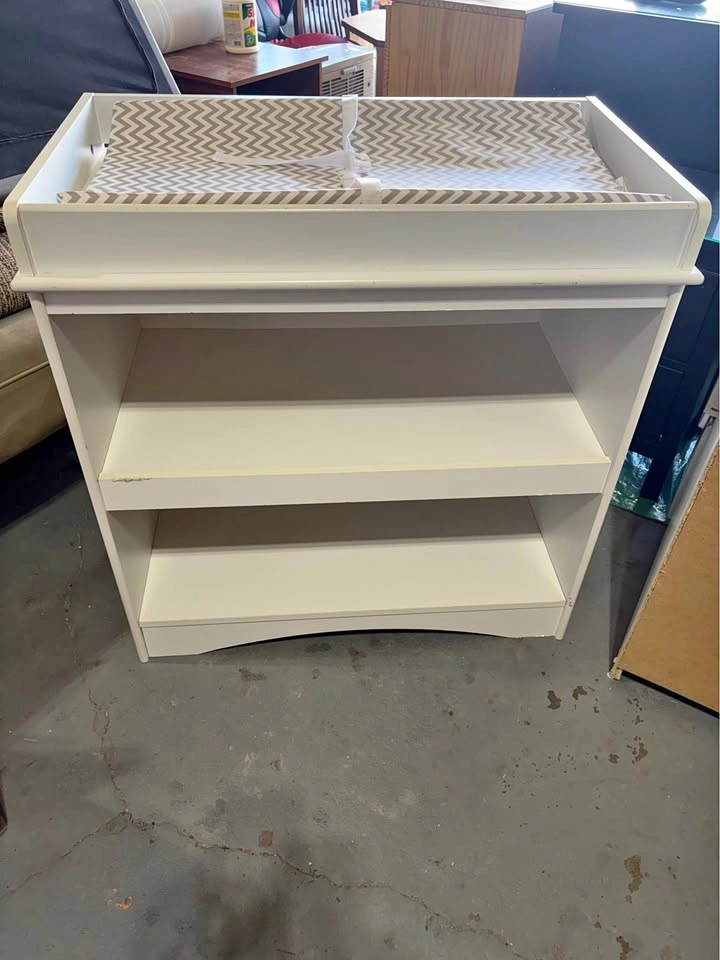 Change Table with Pad