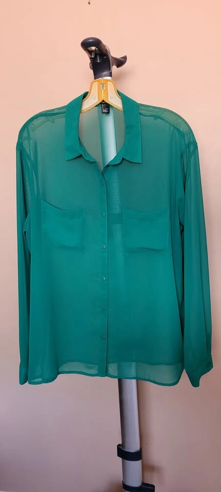 Green Mesh Forever 21 Blouse, Size L