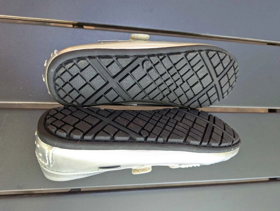 Brand New Umi silver Mary Janes size 3 - photo 4