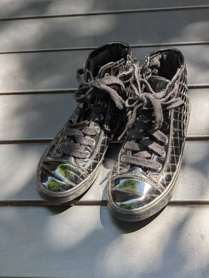 Geox black girls high tops size 3 - photo 2