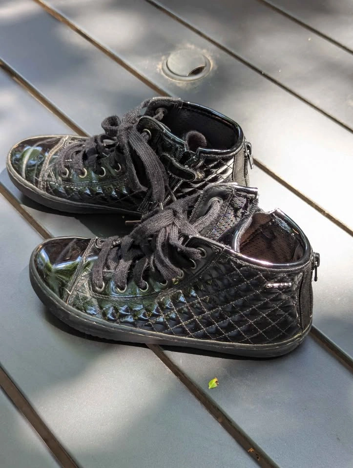 Geox black girls high tops size 3 - photo 3