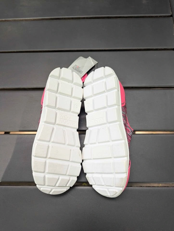 BNWT Girls sz 3 Danskin pull on shoes - photo 2