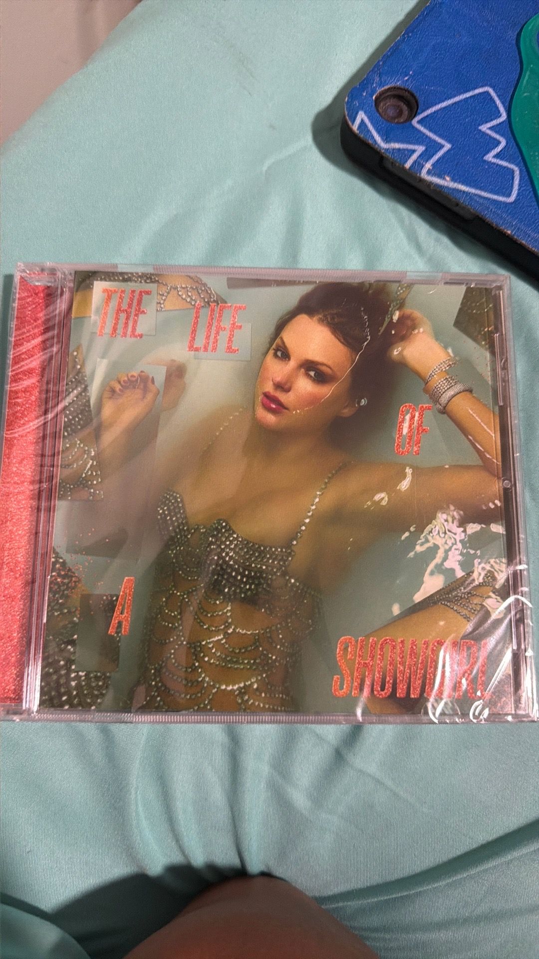 Taylor swifts “life of a show girl” cd sealed
