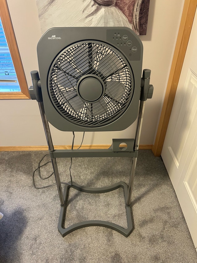 Air Innovations Cooling Fan with remote
