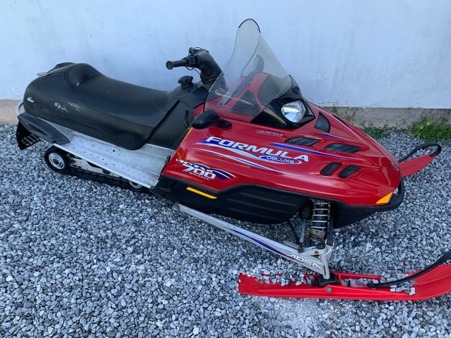 Ski-Doo Formula Deluxe 700