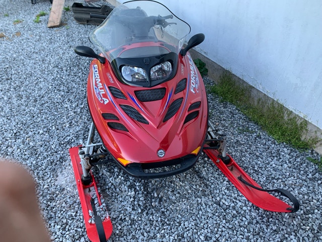 Ski-Doo Formula Deluxe 700 - photo 2