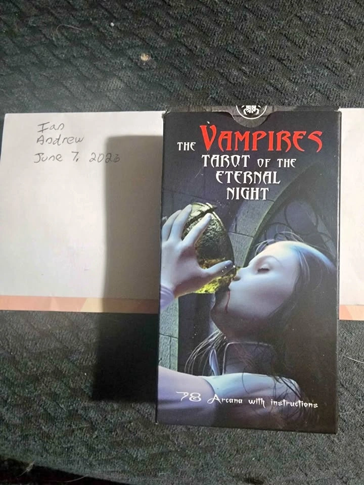Vampires of the eternal night tarot deck