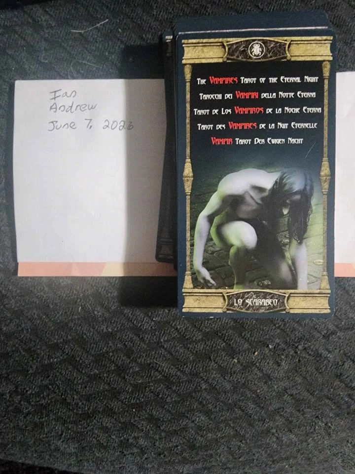 Vampires of the eternal night tarot deck - photo 5