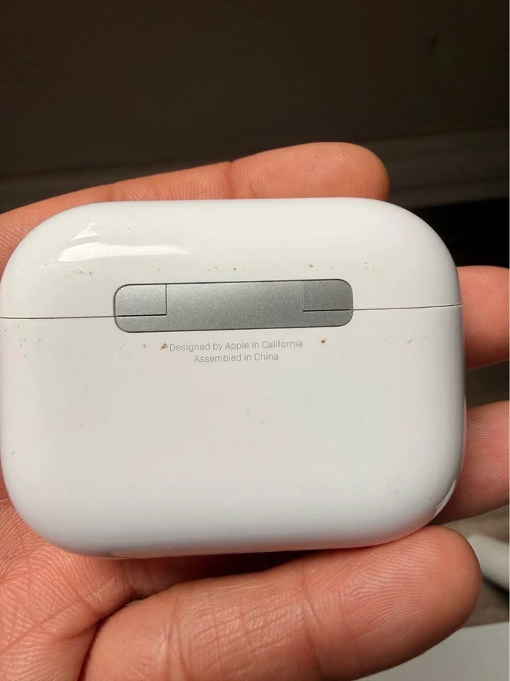 Apple AirPods Pro 3 (Authentic) – Under Warranty - photo 3