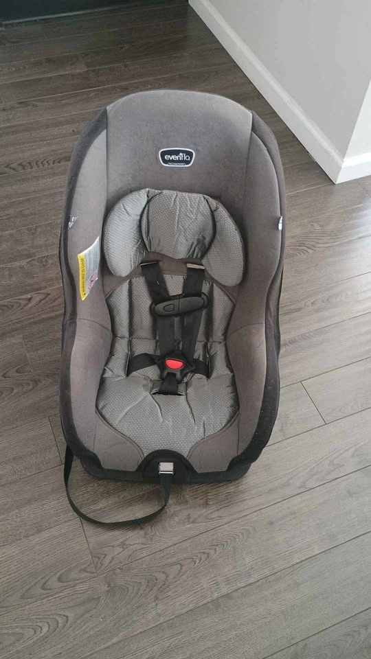Evenflo Convertible Car Seat - photo 2
