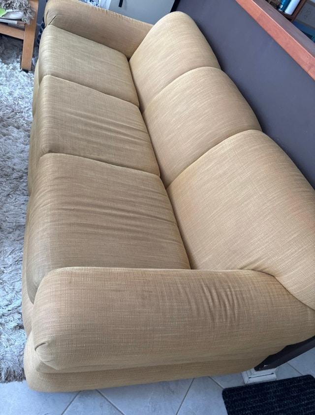 Urgent Sale of Sofa must go before 25 june - photo 2