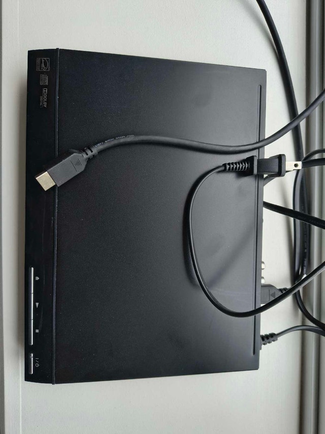Sony DVP-SR510H DVD Player with DVDs - NO REMOTE