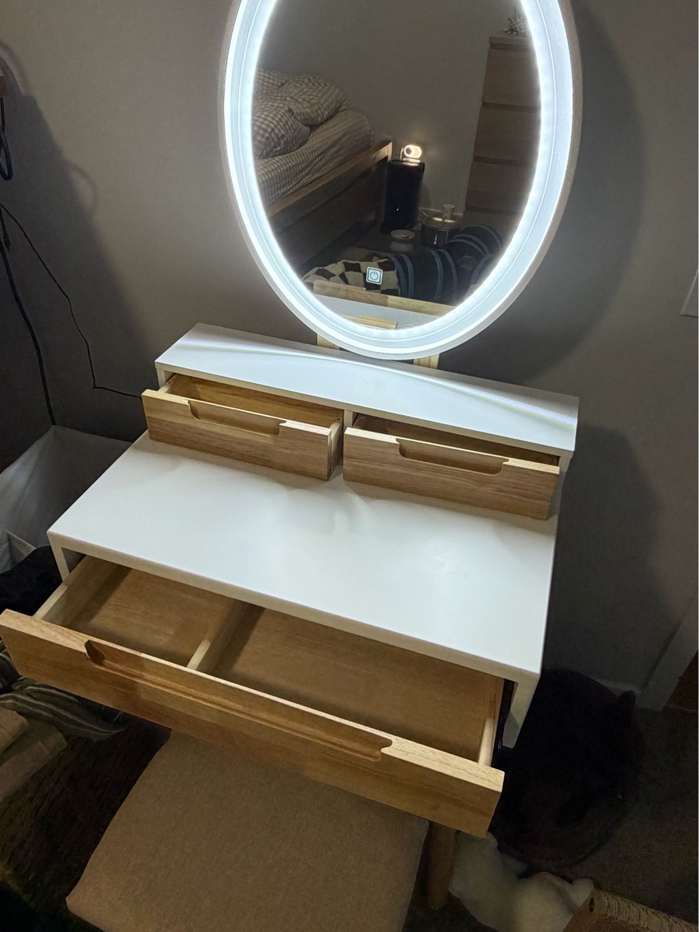 YOURLITE Small Makeup Vanity Desk with Lights - photo 2