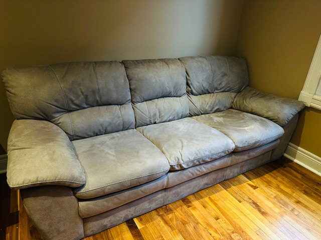 Moving Sale: Sofa, TV Stand, Desk, Mattress & Bed - photo 5