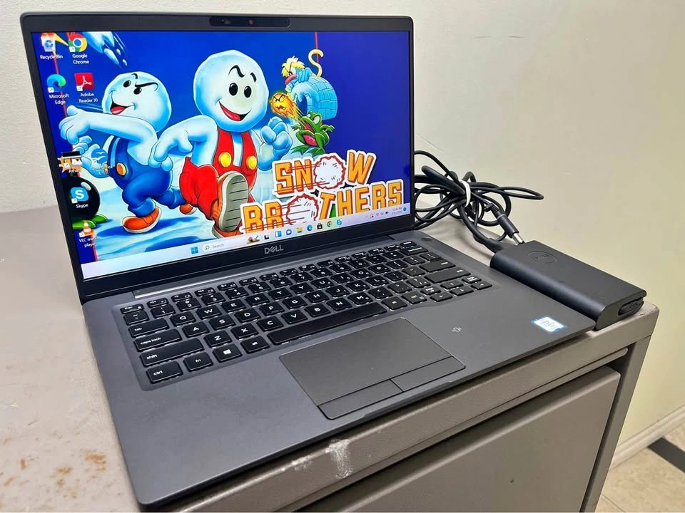 Dell 13.3" Laptop i7 10th Gen 16GB RAM 512GB SSD Win 11