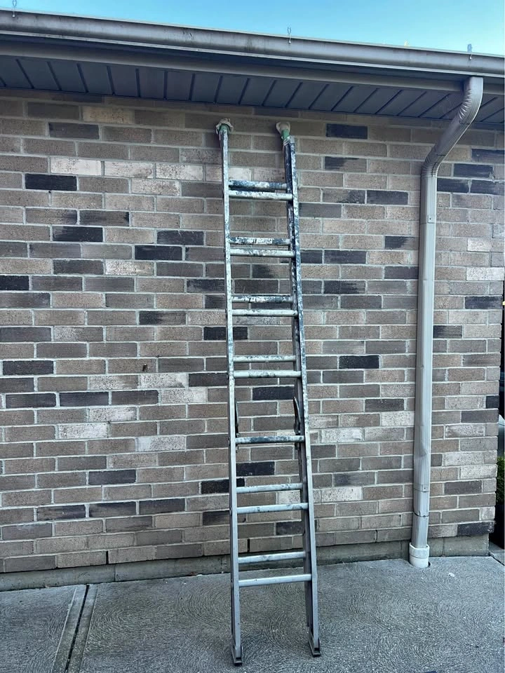 16ft Heavy Duty Aluminum Extension Ladder