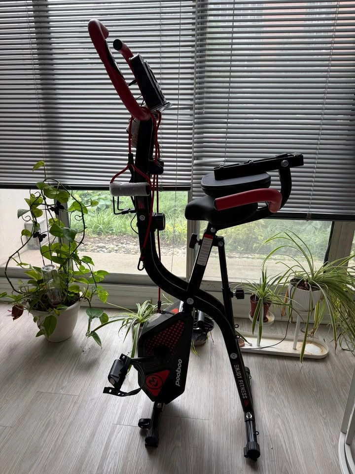 Exercise bike LIKE NEW - photo 3