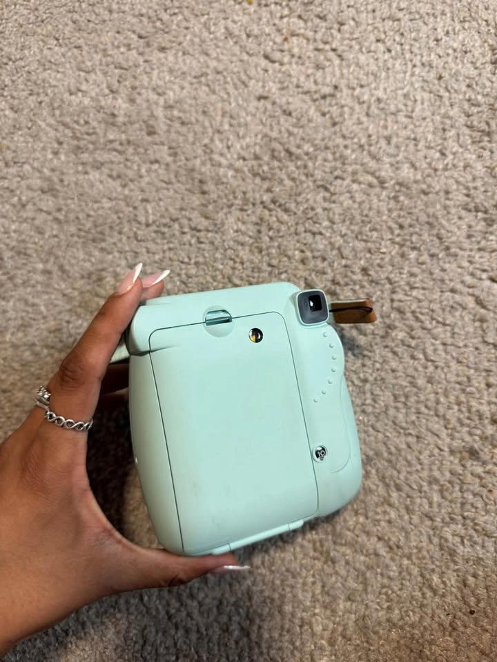 Fujifilm instax camera and printer - photo 3