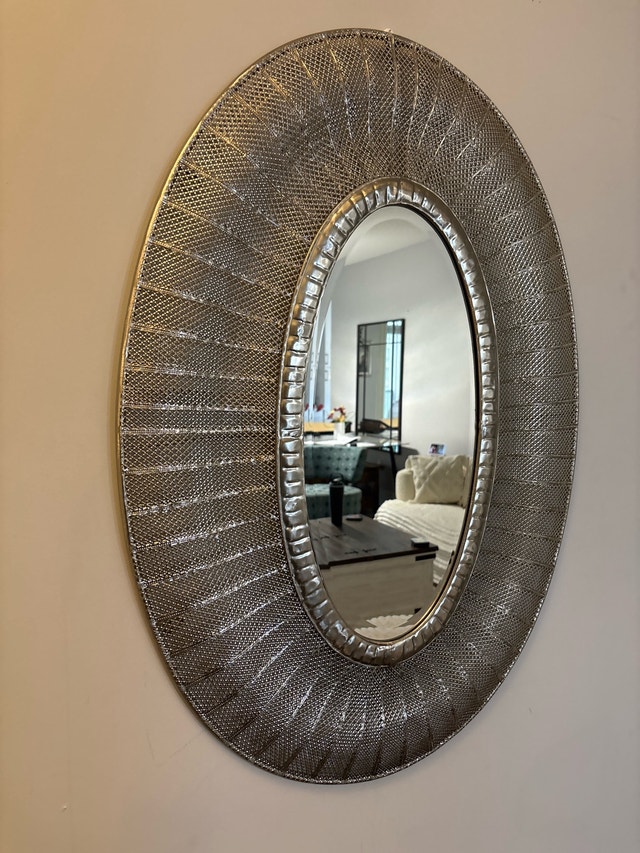 Decorative Mirror 26” wide 36” high - photo 2
