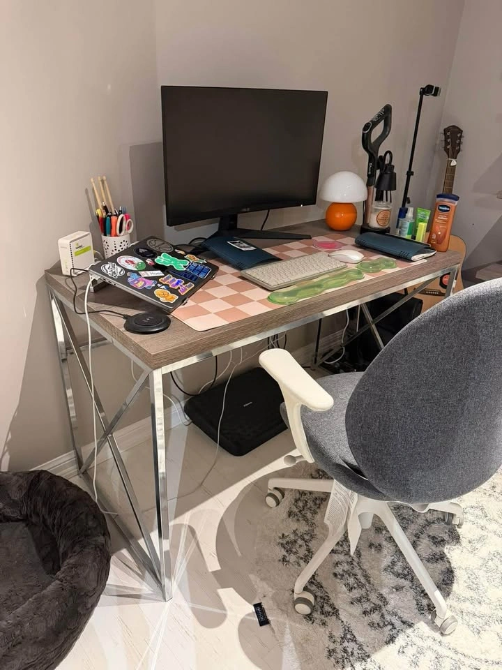Computer or Work Desk (Made in Taiwan) - photo 3