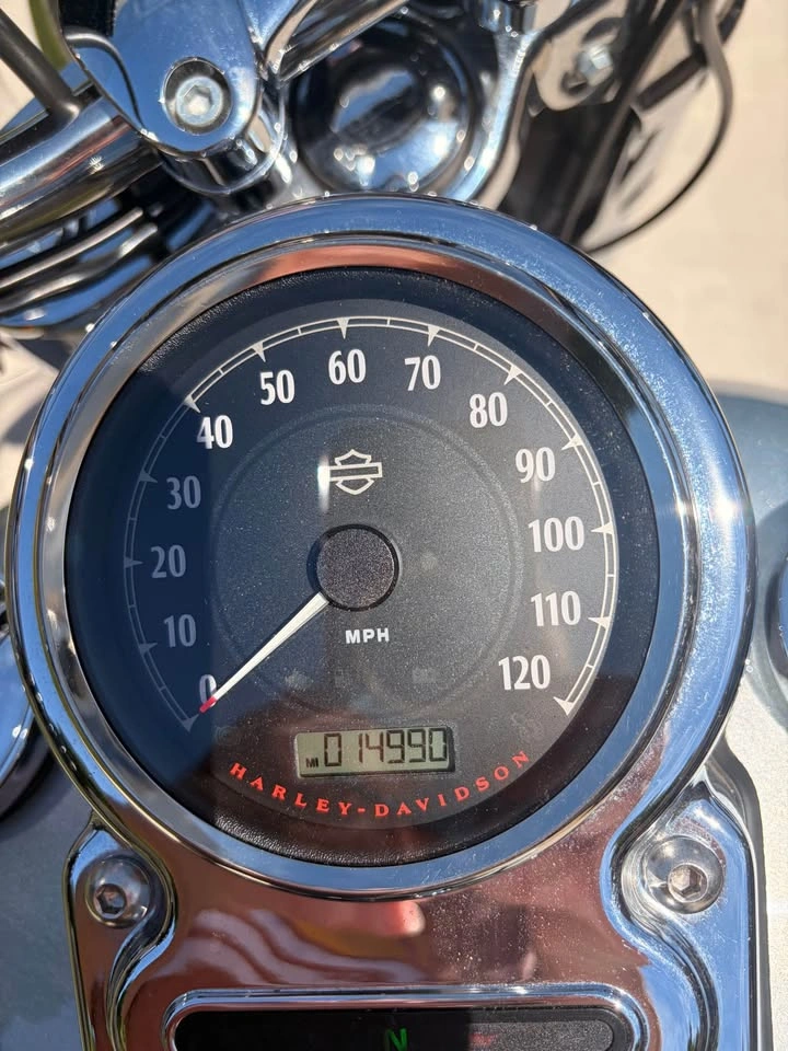 2012 HD Dyna Switchback - photo 4