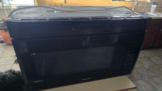 Panasonic Microwave with built in exhaust fan