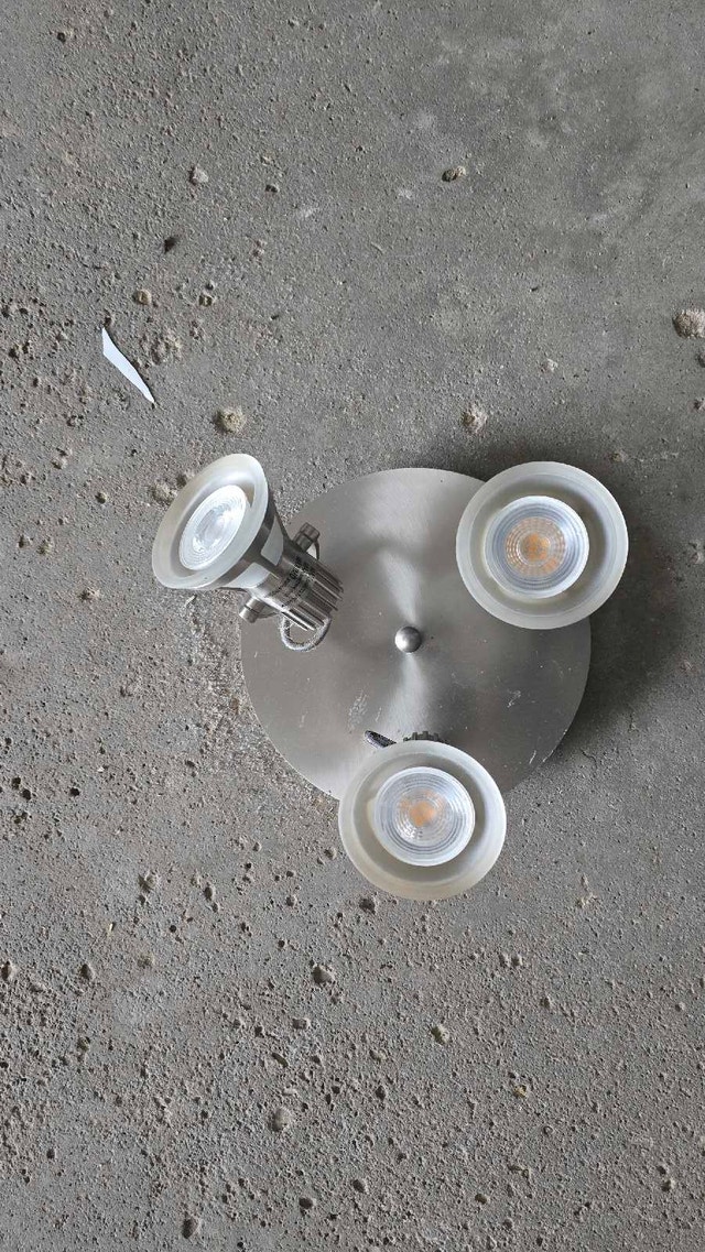 Light fixtures - photo 2