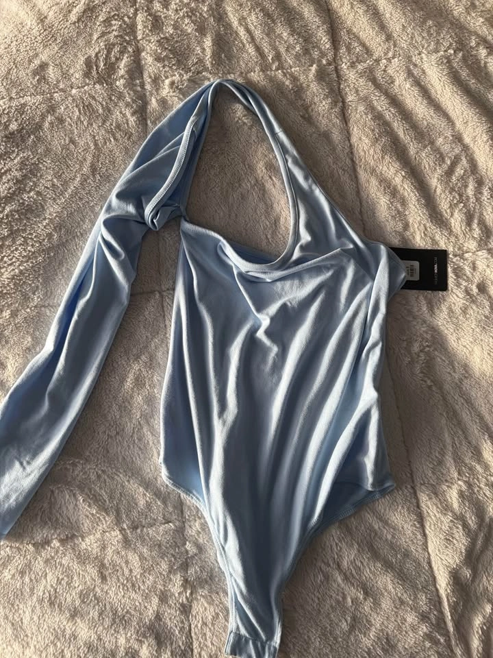 Fashion Nova & Black Body Suit Size Medium - photo 2