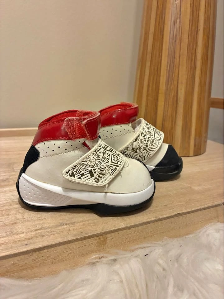 Nike Jordan Baby Sneakers size 2.5