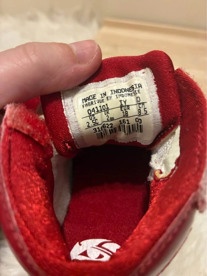 Nike Jordan Baby Sneakers size 2.5 - photo 4