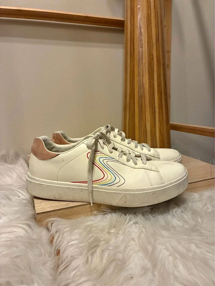 Sketchers Court Classic Sneakers size 9