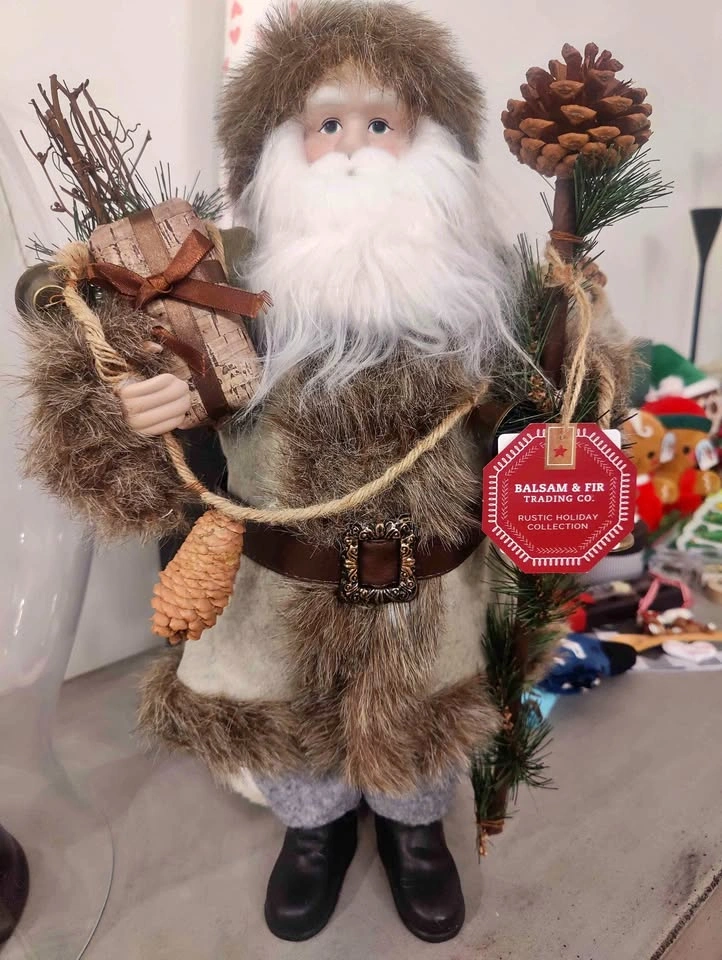 Santa Statue decoration 22" brand new