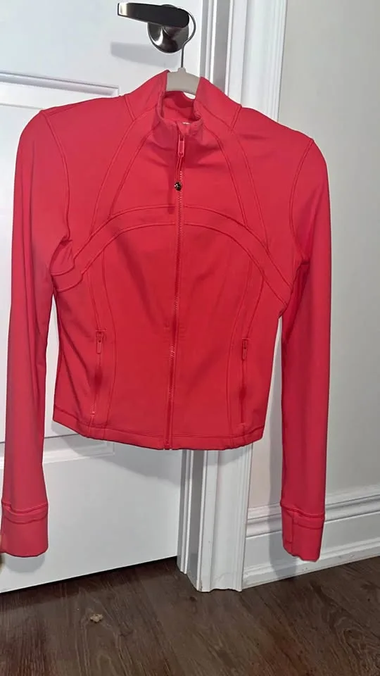 Lululemon define cropped zip up - colour: glaze pink size 8 thumbnail