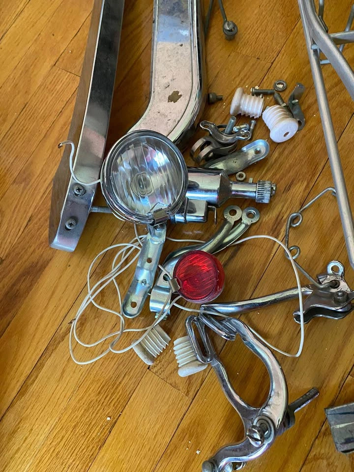 Vintage Bicycle Parts Lot - photo 4