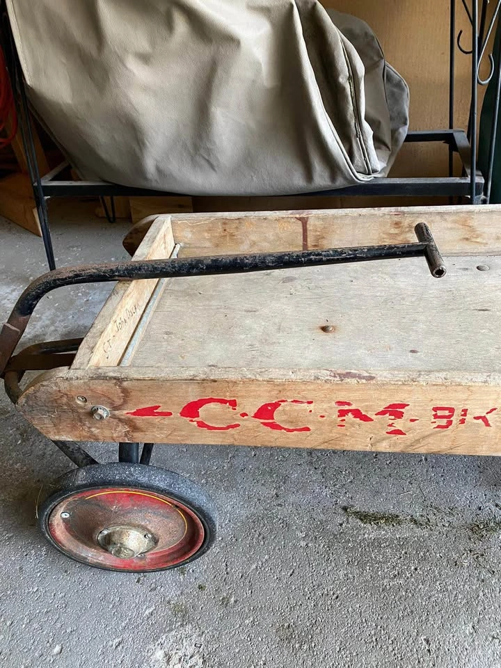 Vintage CCM Bike Wagon - photo 5