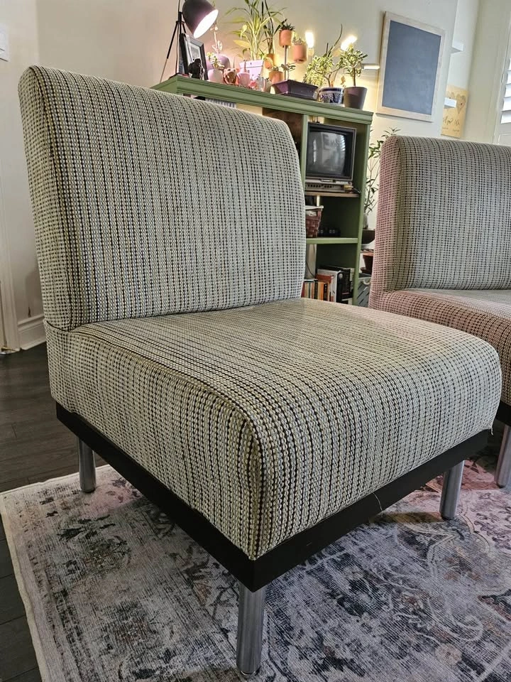 Set of 2 Striped Accent Chairs - photo 2