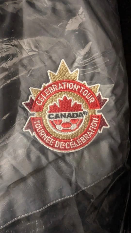 BNWT Nike Soccer Canada Black Grey Windbreaker Jacket - photo 3