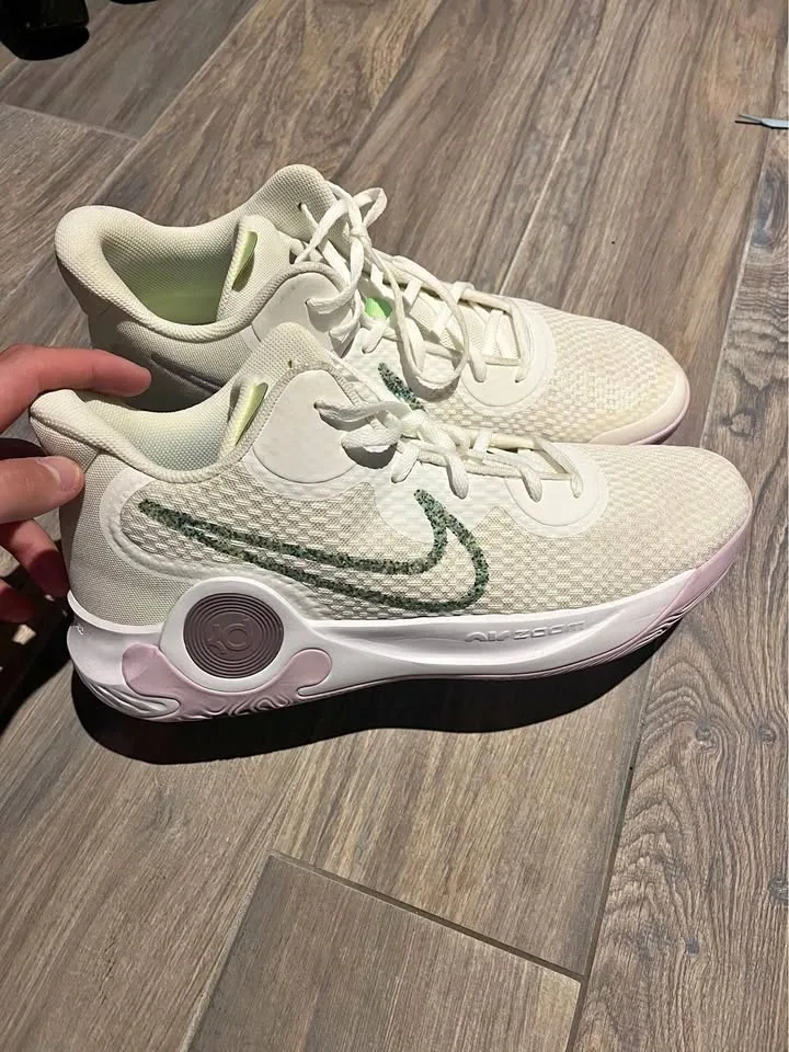 Kevin Durant Basketball Shoes Size 13