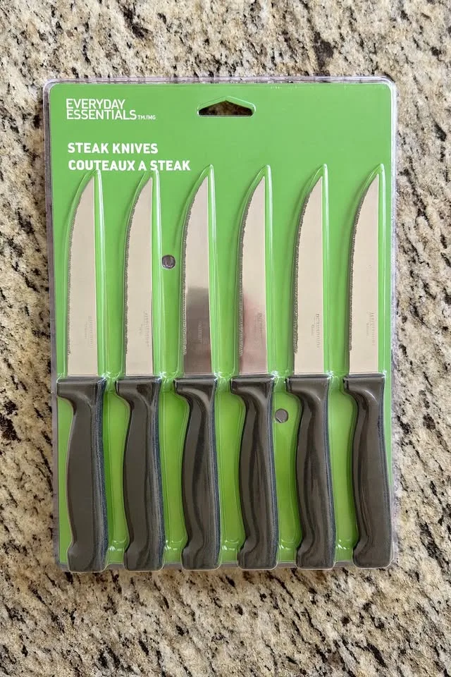 6-Piece Steak Knife Set – Brand New thumbnail