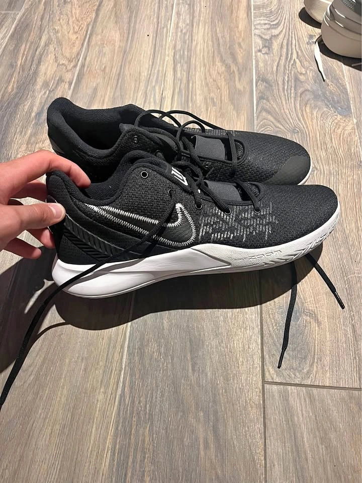 Kyrie Irving Basketball Shoes Size 13