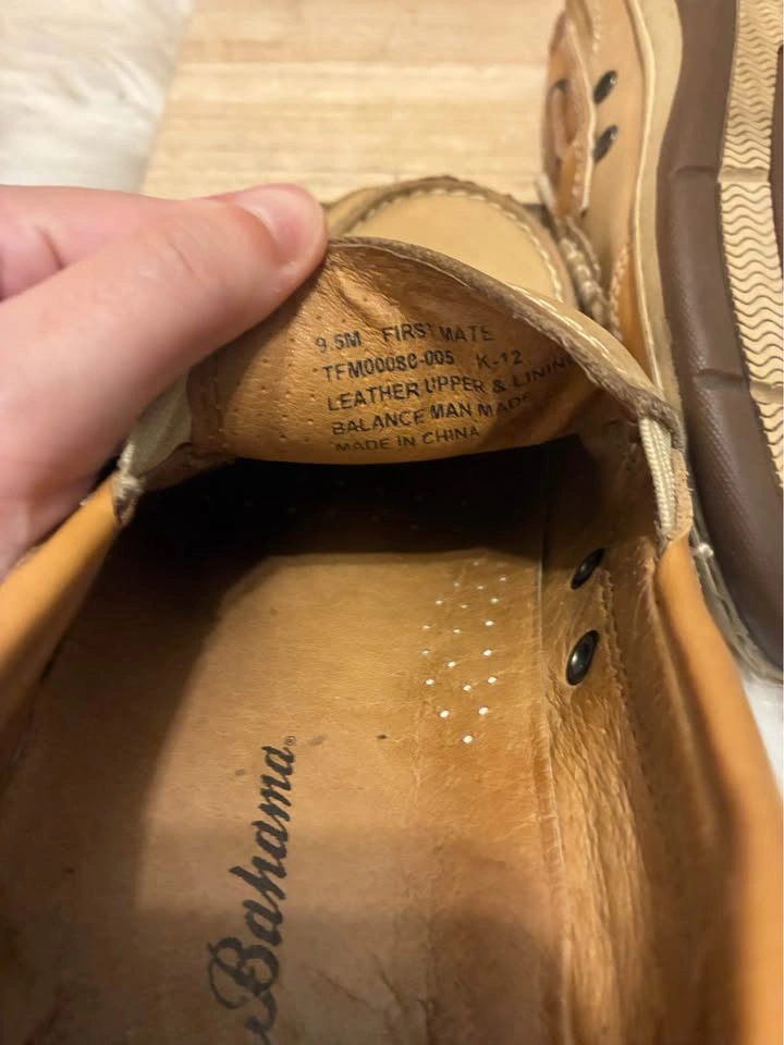 Tommy Bahama Mens Leather Loafers size 9.5 - photo 5