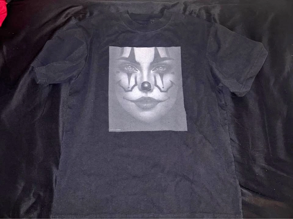 Popular Demand T Shirt Size small