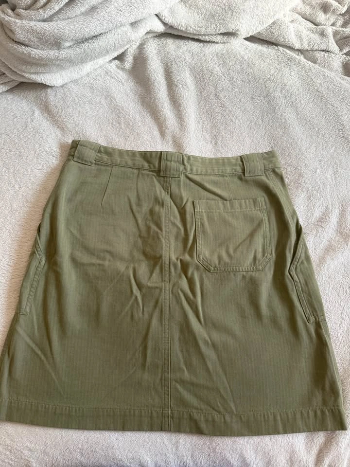 A.P.C. Olive Green Skirt - photo 2