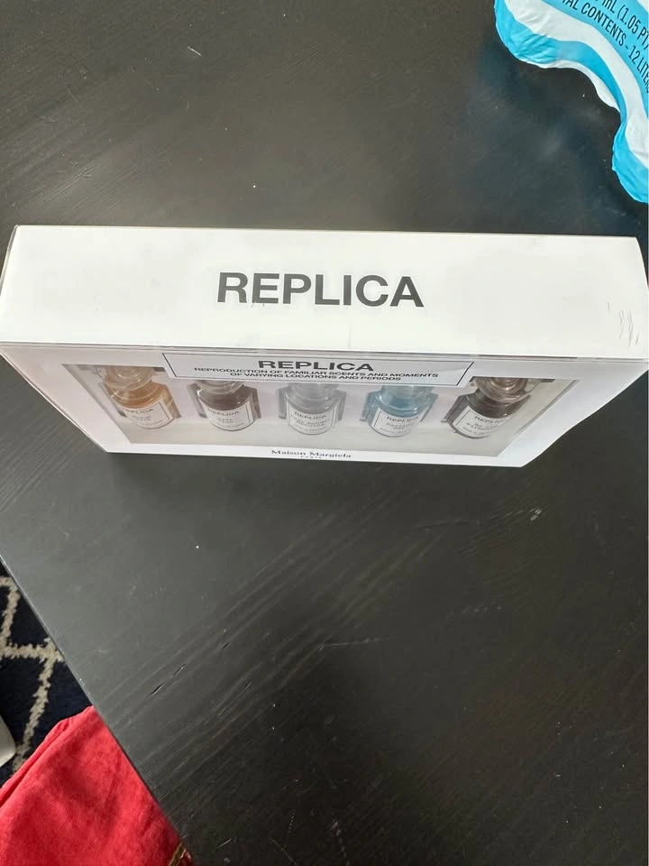 BNIB Maison Margiela REPLICA Mini Perfume Coffret Set (5 x 7ml) - photo 2