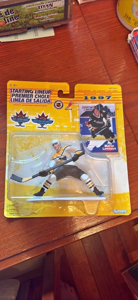1997 Kenner Starting Lineup NHL Mario Lemieux Figure
